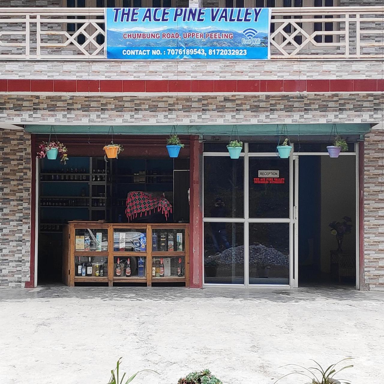 The Ace Pine Valley Hotel Pelling Exterior foto